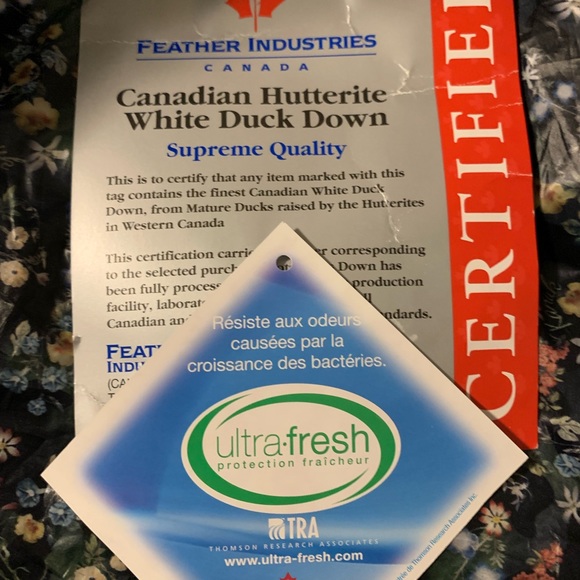 Kanuk Canadian Hutterite White Duck Down - Picture 4 of 9